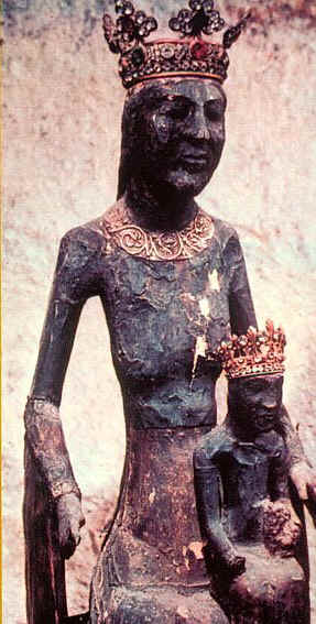 Black Virgin.jpg (94261 bytes)